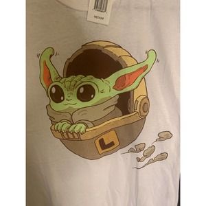 NWT Yoda/Grogu Medium Graphic Tee